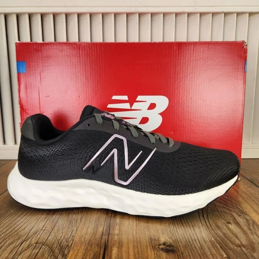 New Balance 520 v8 Womens Sz 9.5B Black White Running Gym Sneakers Shoes W520LB8
